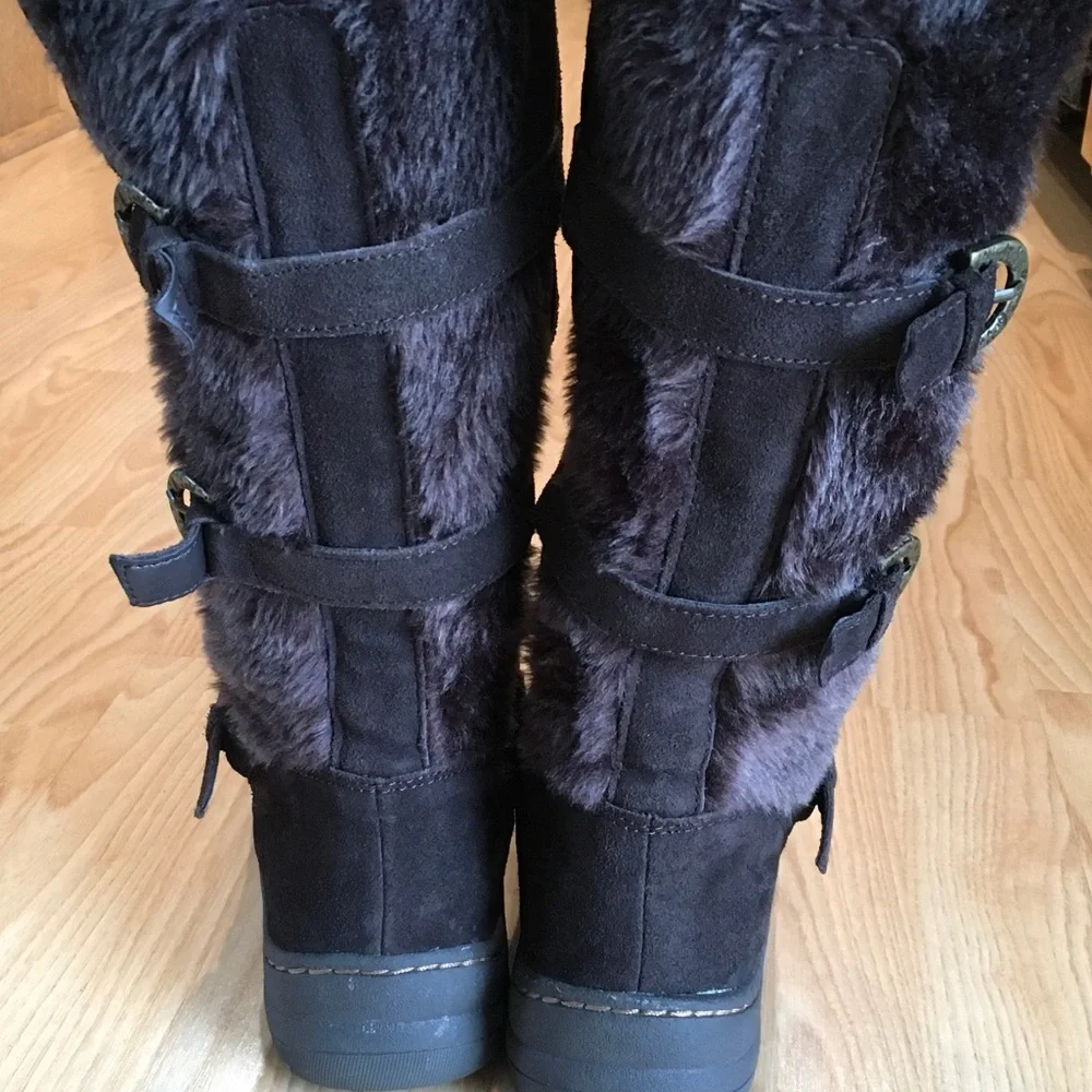 Women's Brown Fur-Lined Boots - Picture 9 of 9